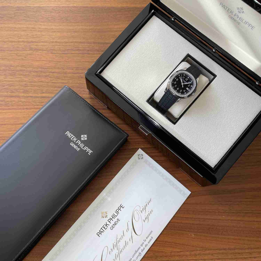 Patek Philippe Aquanaut Luce 5267/200A-001 - Image 7