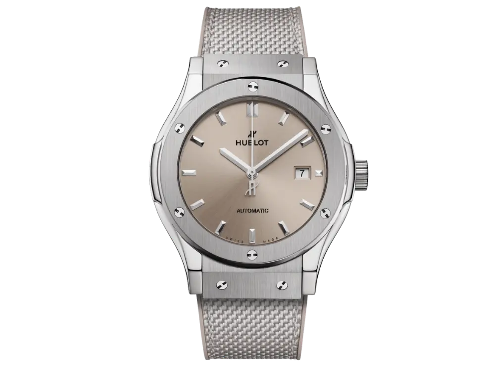 Classic Fusion Essential Taupe Ref. 542.NX.4610.NR.HEC25