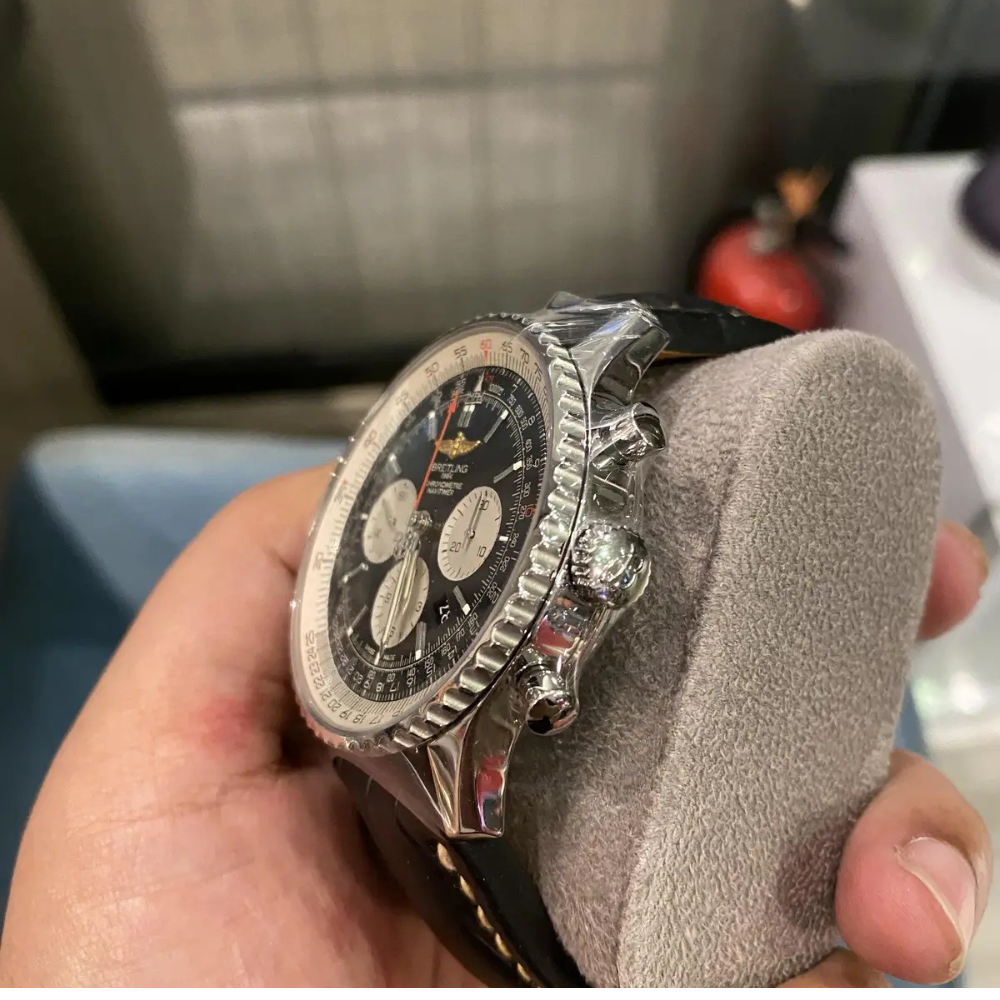 Breitling Navitimer 01 Chronograph 46 mm – Ref. AB012721‑BD09‑441X‑A20BA.1 - Image 6