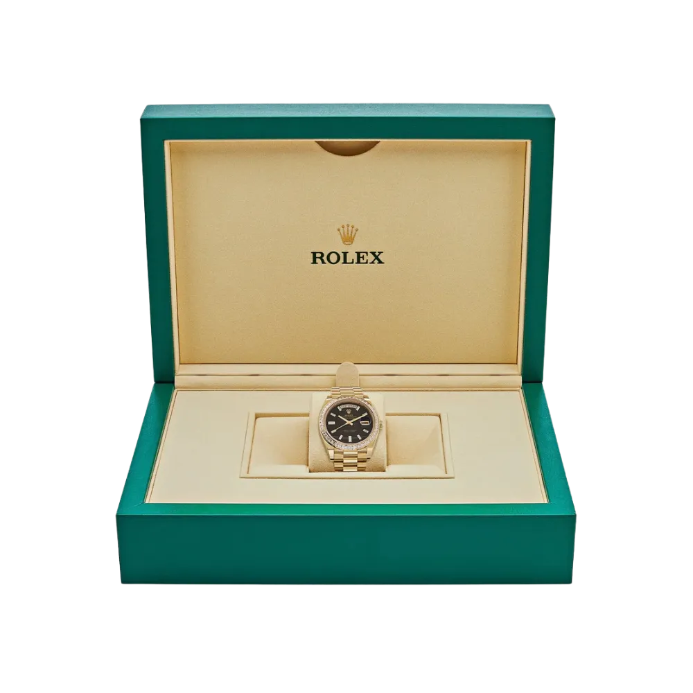 Rolex Day-Date 40 228398TBR Yellow Gold Onyx Baguette Diamond Dial Baguette Bezel - Image 7