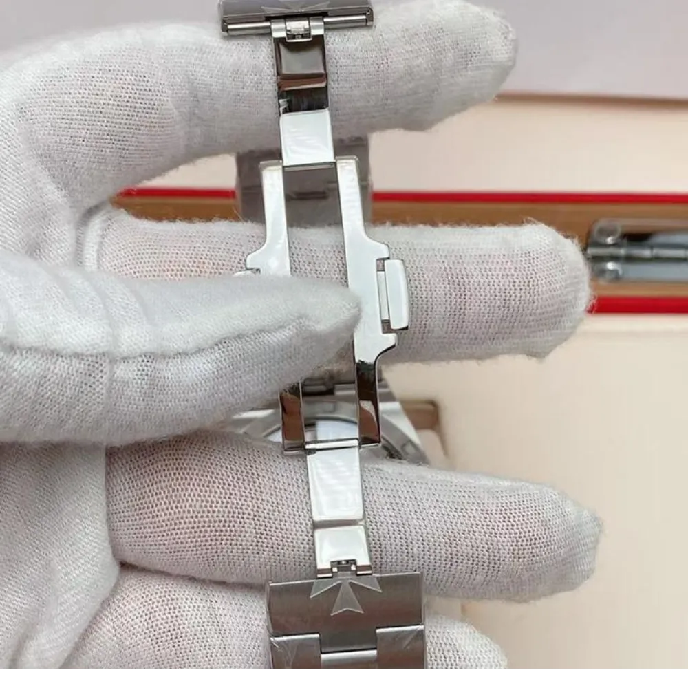 Vacheron Constantin Ref. 4500V/110A-B483 - Image 2